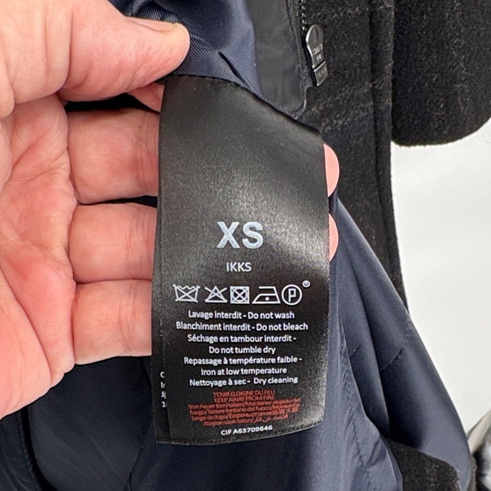 🧲 IKKS Black blue and Gray Plaid wool blend coat w zip out black puffer hoodie - Picture 11 of 12